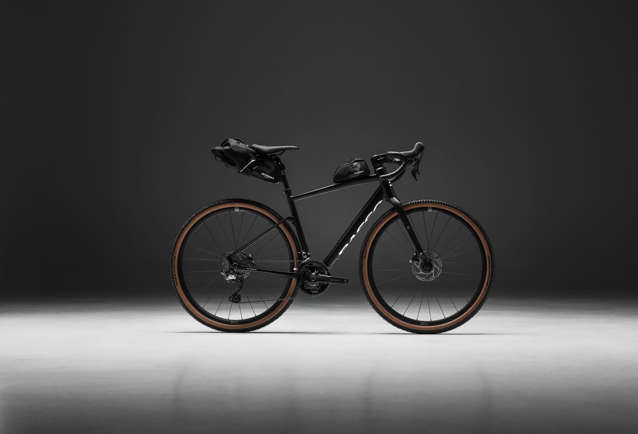 Imagen de Basso palta black out 1